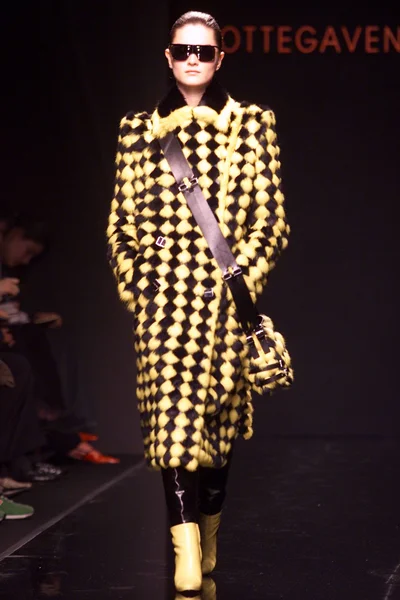Look 24